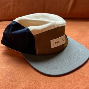 Cash & Co baby/toddler hat S/M